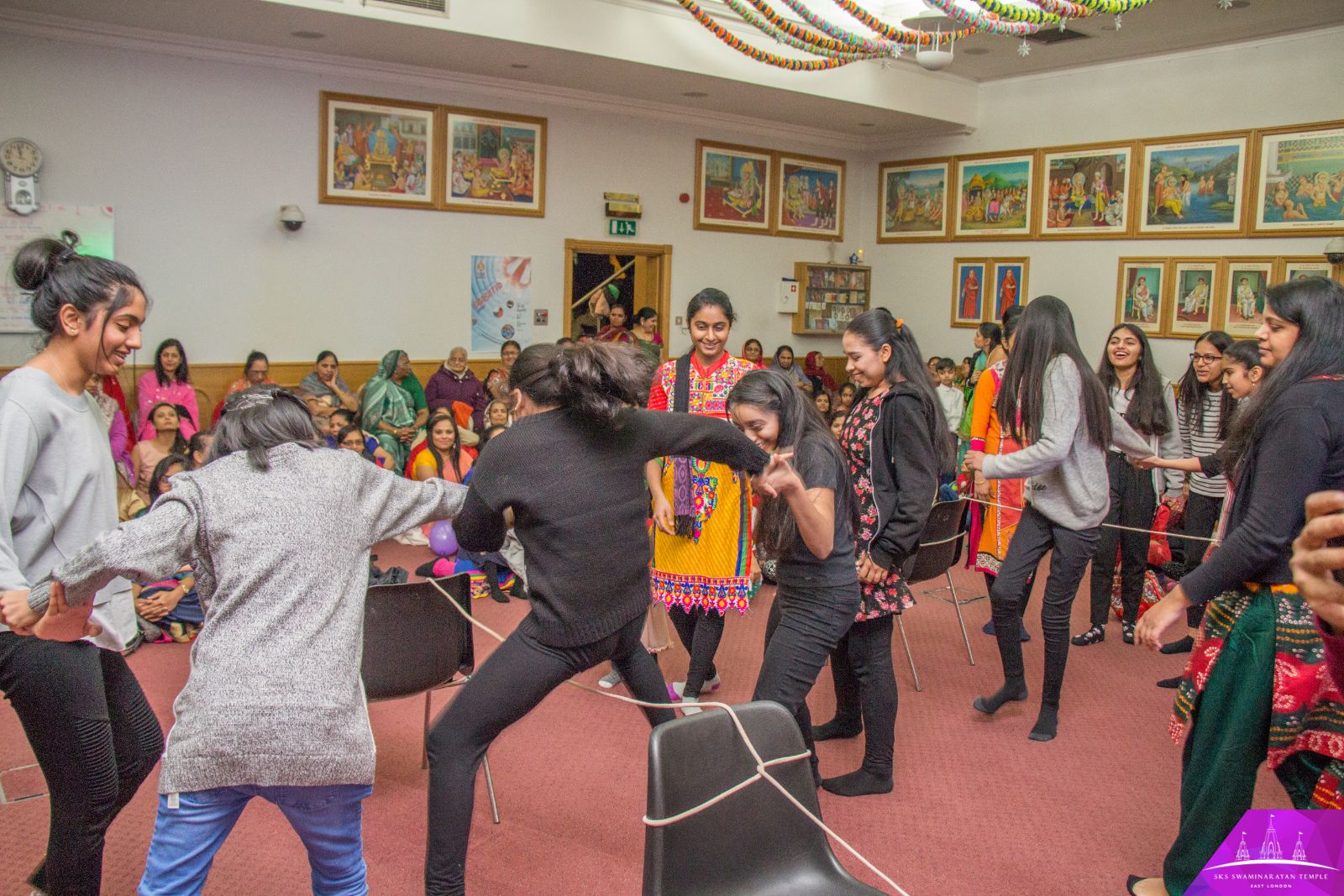 ©1987-2017 SKS Swaminarayan Temple East London